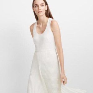 Club Monaco Izee Pleated Wide-leg Jumpsuit size:0